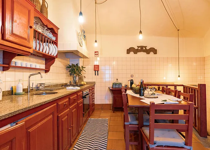 Hétvégi ház Cantinho D'azenha *